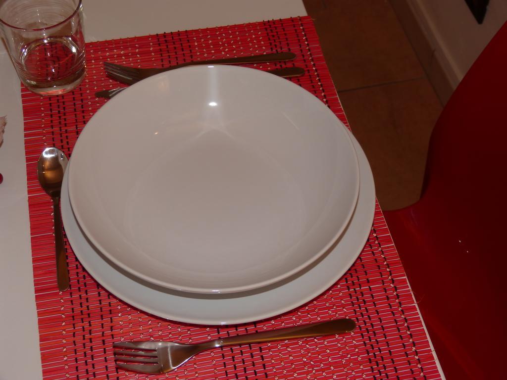 Residenza Piazza San Francesco Apartment Болоня Стая снимка