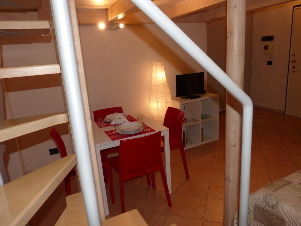 Residenza Piazza San Francesco Apartment Болоня Стая снимка