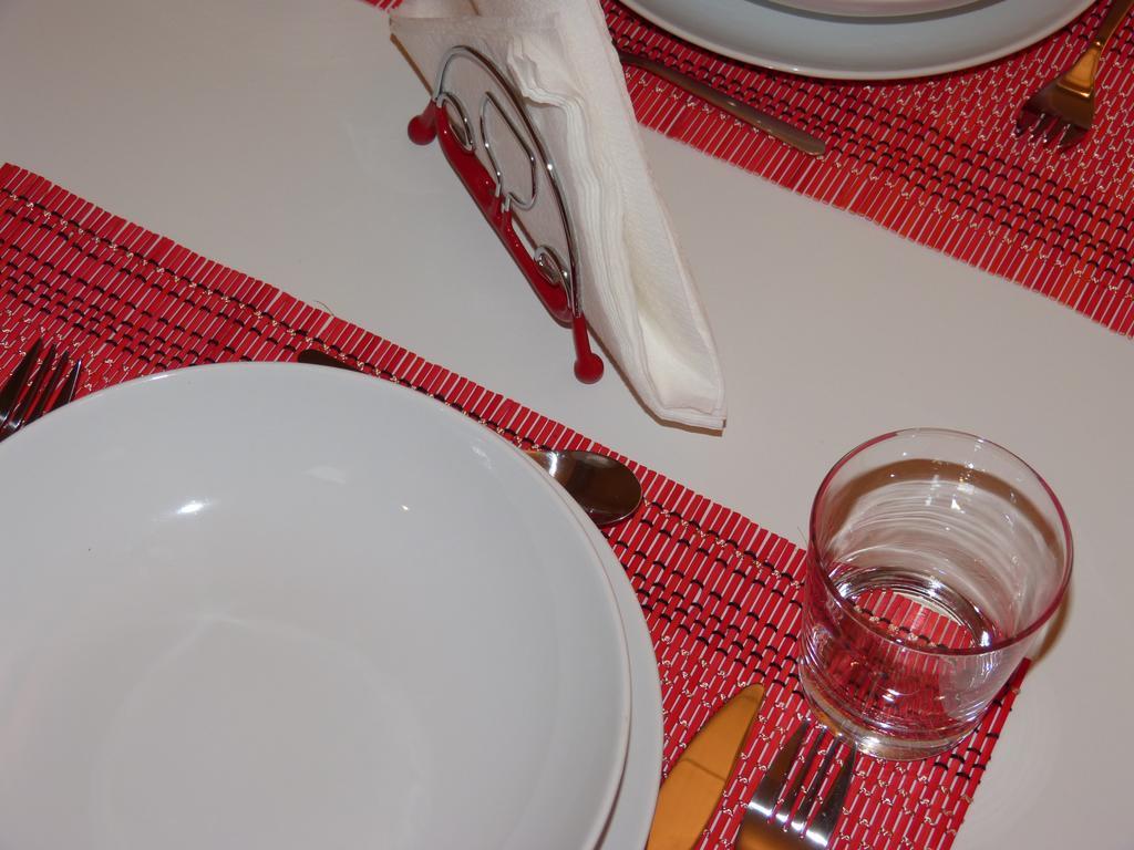 Residenza Piazza San Francesco Apartment Болоня Стая снимка