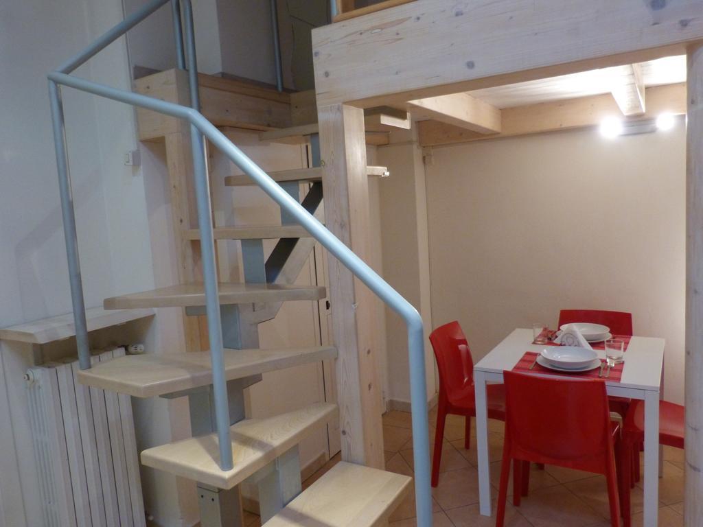 Residenza Piazza San Francesco Apartment Болоня Стая снимка