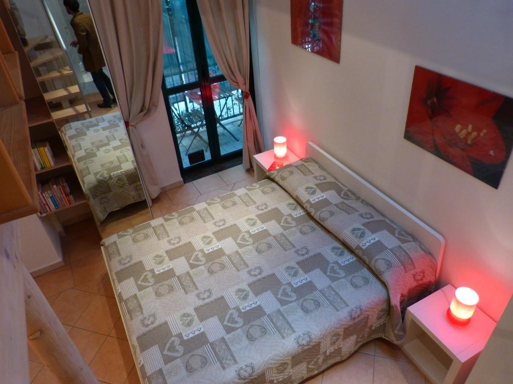 Residenza Piazza San Francesco Apartment Болоня Стая снимка