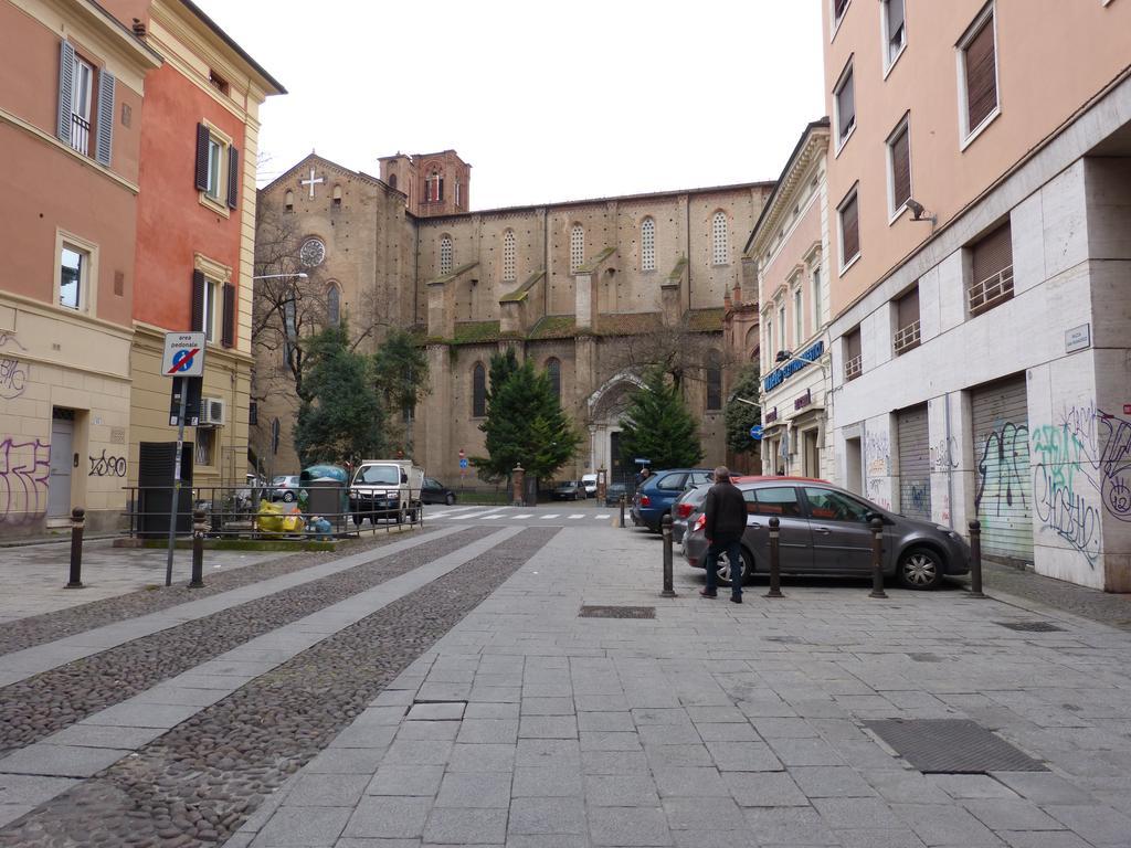 Residenza Piazza San Francesco Apartment Болоня Стая снимка